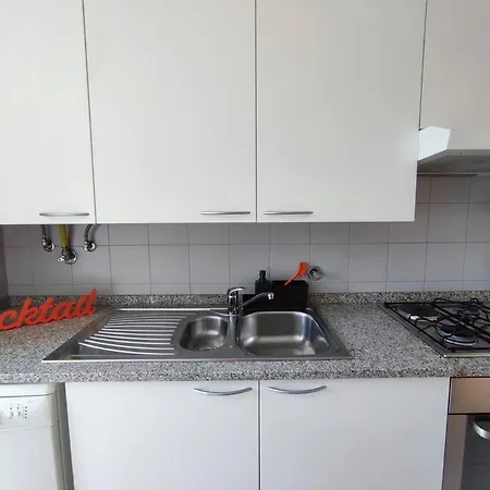 Daire Near Airport & Citycenter Free Parking